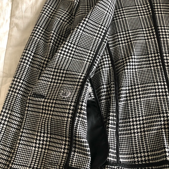 🐼 New Forever 21 Plaided Jacket in Black & White 🐼 - Picture 9 of 10